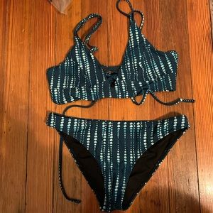 Super cute Cupshe bikini!